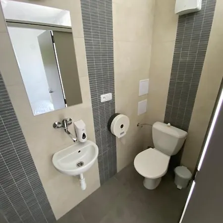 Hostel Kubra *