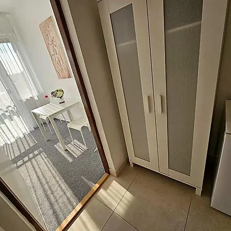 Kubra Hostel *