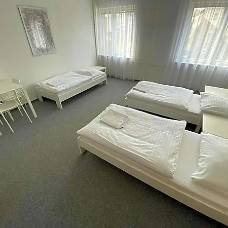 Kubra Hostel Hodonin
