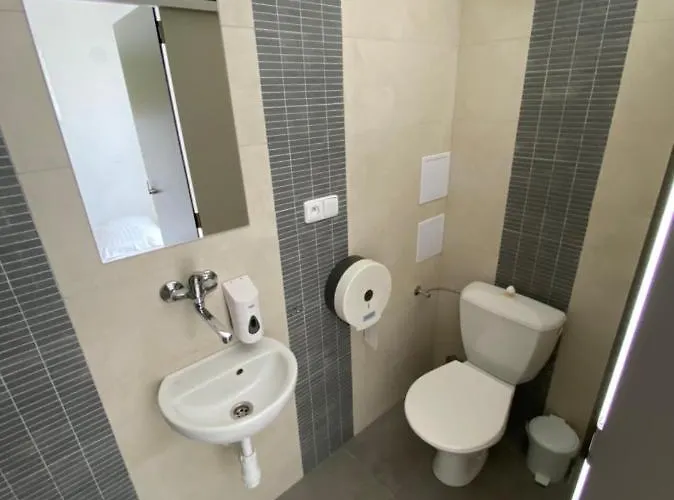 Hostal Kubra *